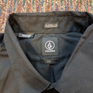 Volcom black button up